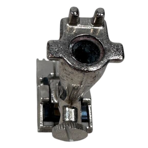 Bernina Sewing Machines 7 Grooves Pintuck Foot #32 Old Style 530-1630 Series - Picture 5 of 5